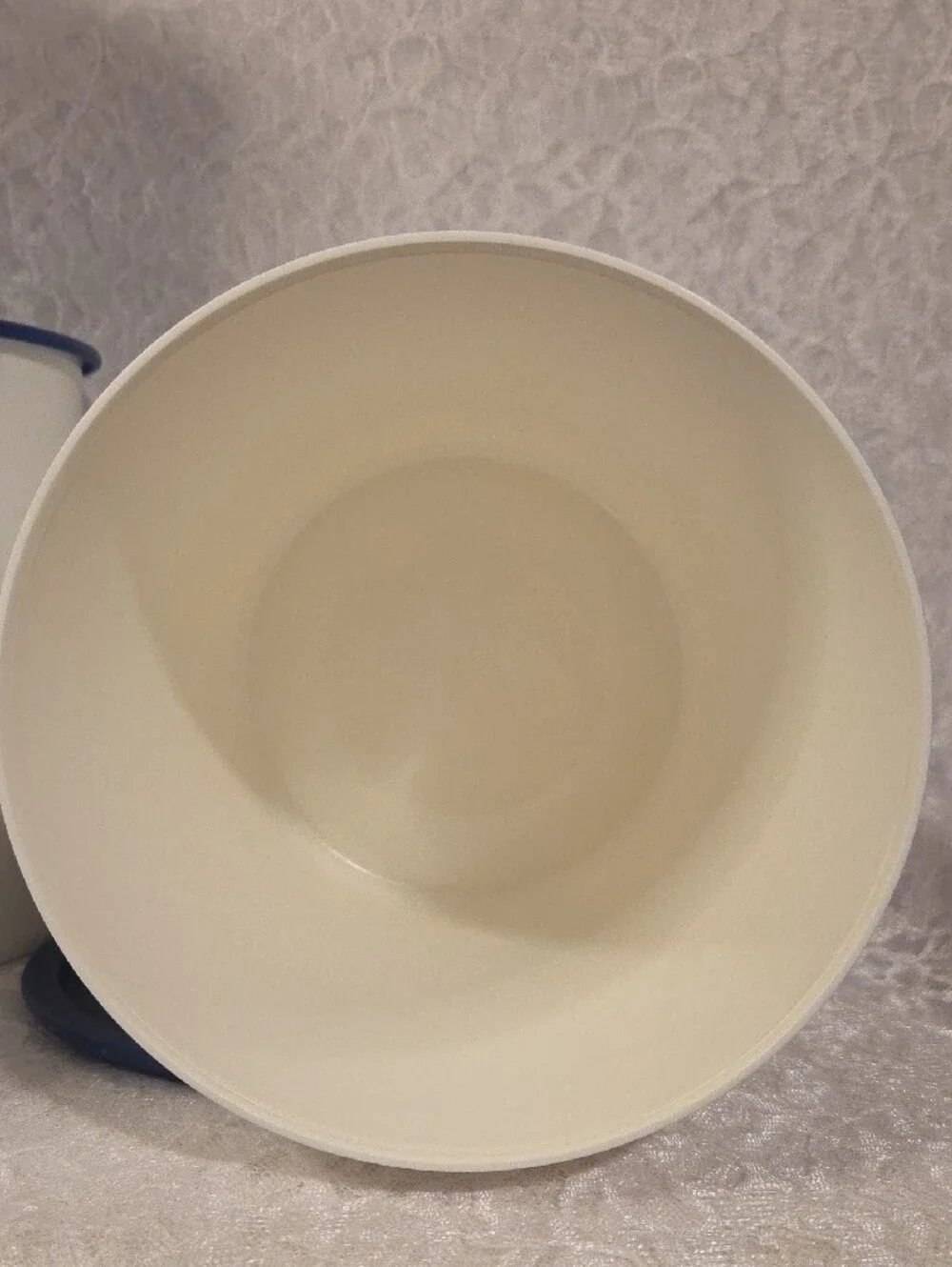 Tupperware one touch